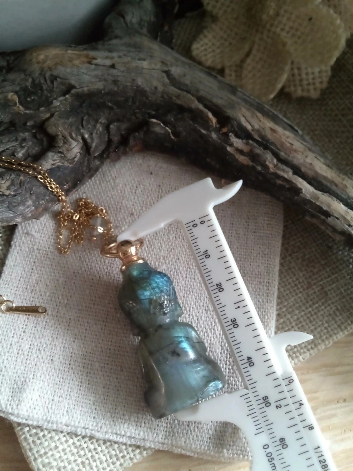 Collier sautoir pendentif bouddha en pierre naturelle de labradorite taillée à la main – photo 2